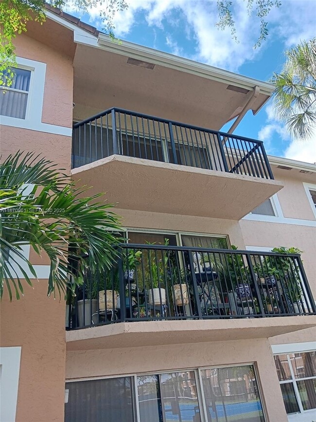 Building Photo - 8821 Wiles Rd