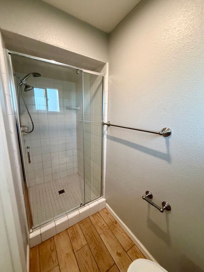 Building Photo - 3 BED 2 BATH HOME IN COTTONWOOD, CA WITH ACREAGE & $500 MOVE IN SPECIAL