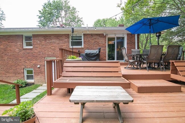 Building Photo - 8411 Morey Ln