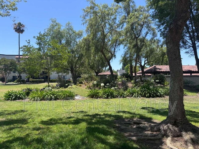 Building Photo - 39865 Cedar Blvd