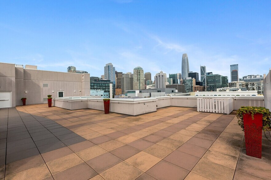 Building Photo - 829 Folsom St