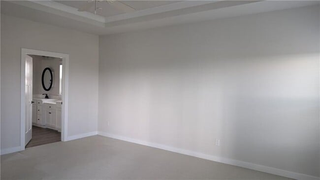 Building Photo - 170 High Pointe Dr
