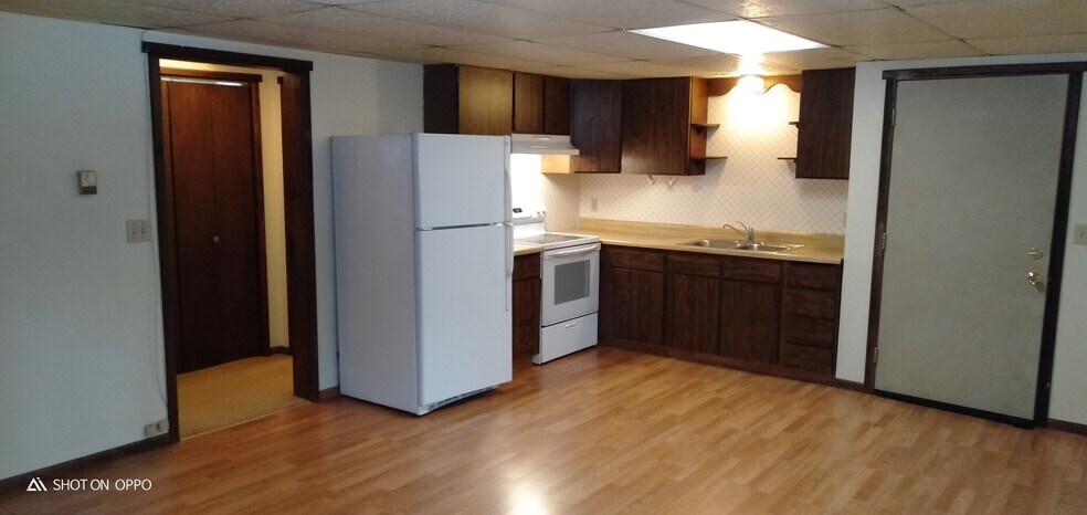 Kitchen/Dining - 432 Kit Blvd