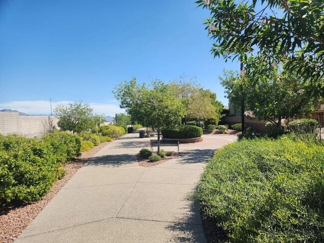 Building Photo - 10729 Pearl River Ave