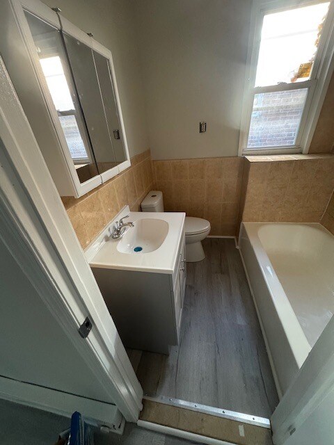 Building Photo - 5 E 24th St