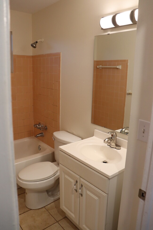 Building Photo - 1710 NW 55th St