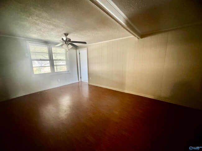 Building Photo - 1109 Humes Ave NE