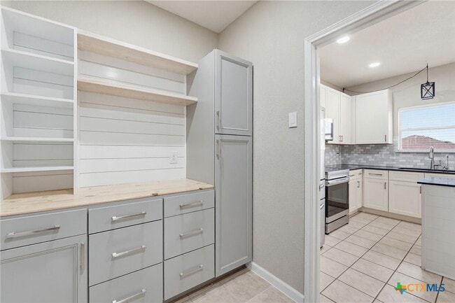Building Photo - 4603 Sydney Harbour Ct