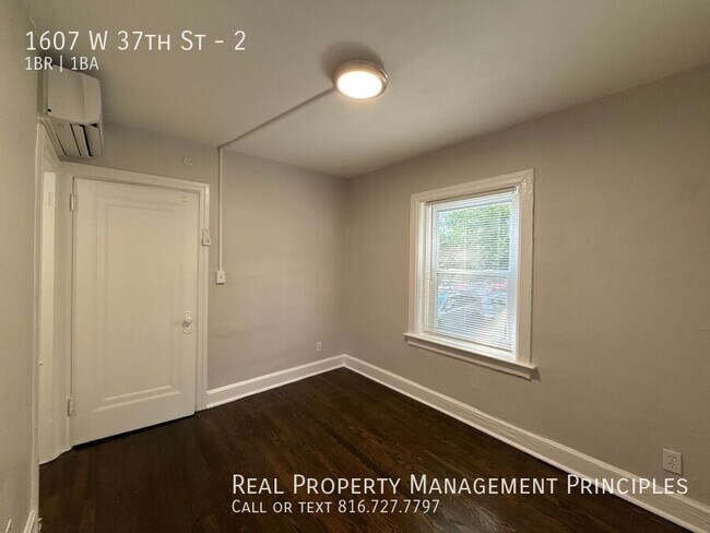 Building Photo - 1607 W 37th St