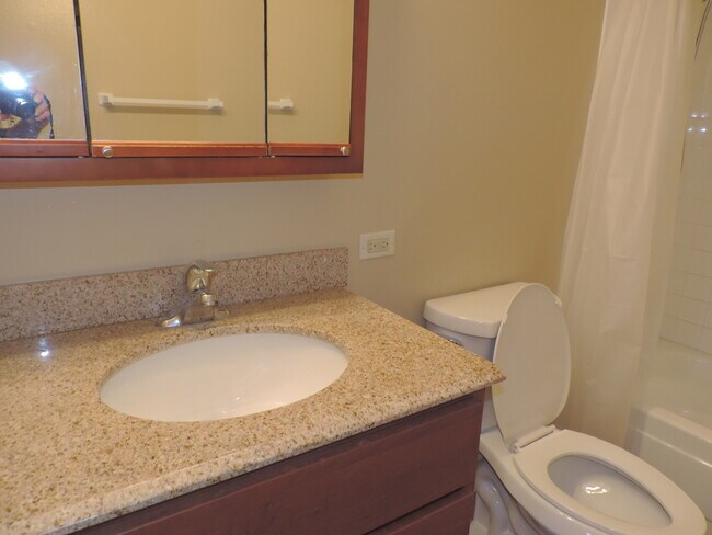 Building Photo - 7425 Brookdale Dr