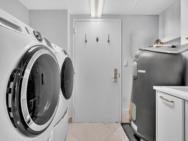 Building Photo - 1600 S Ocean Blvd