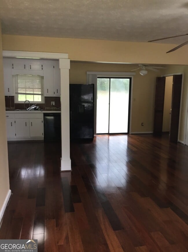 Building Photo - 2819 Bay Leaf Dr SE