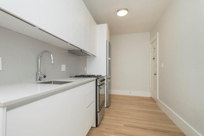 Building Photo - 1 bedroom in Boston MA 02135