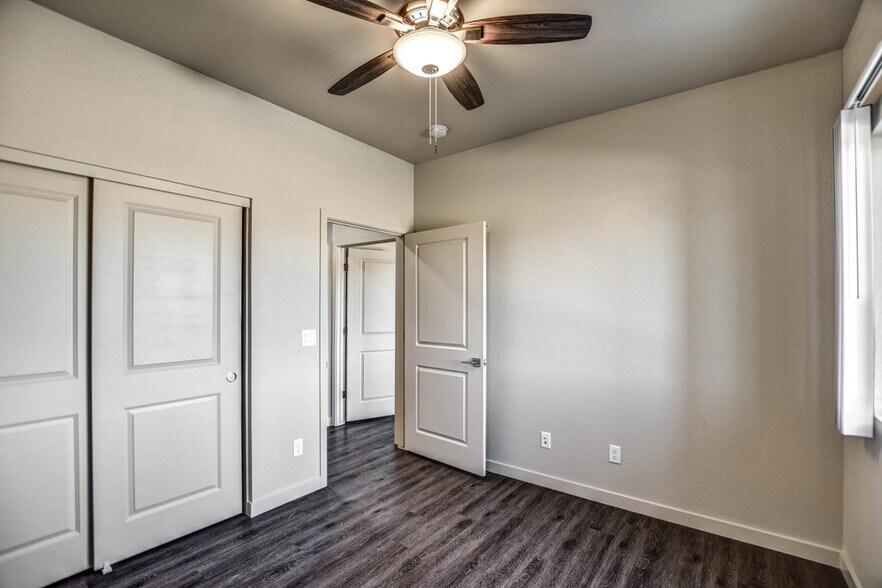 Second bedroom - 230 N Winchester Rd