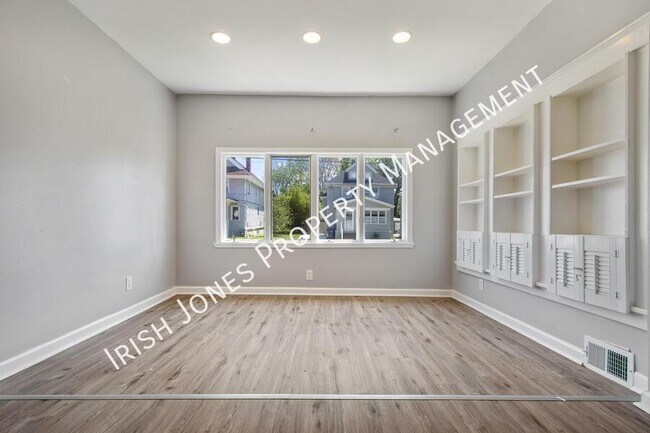 Building Photo - 76 Hammerschmidt Ave