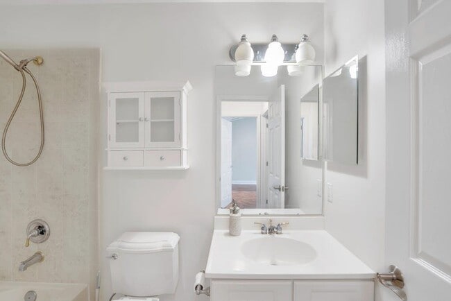 Building Photo - 100 Abbie Ct