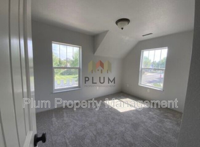 Building Photo - 4400 Martindale Way