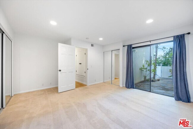 Building Photo - 3630 Roberts View Pl