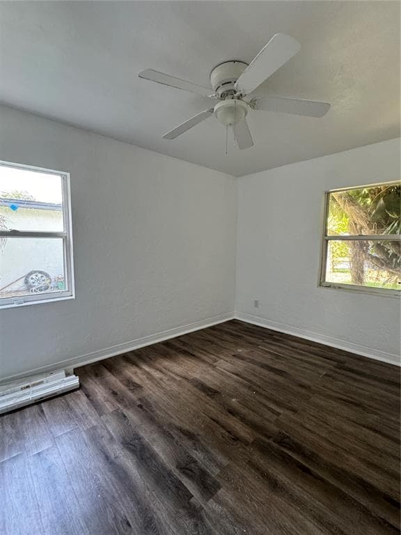 Building Photo - 611 S Seneca Blvd