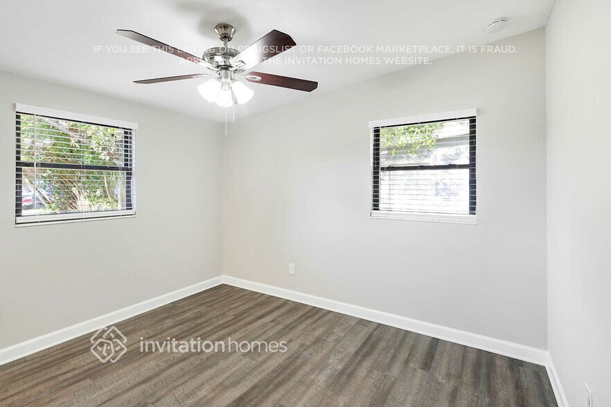 Building Photo - 6817 Tuttle St