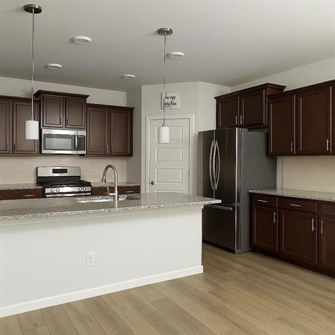 Building Photo - 4744 Bluffview Dr