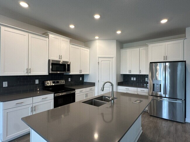 Building Photo - 5632 Quiet Palm Lp