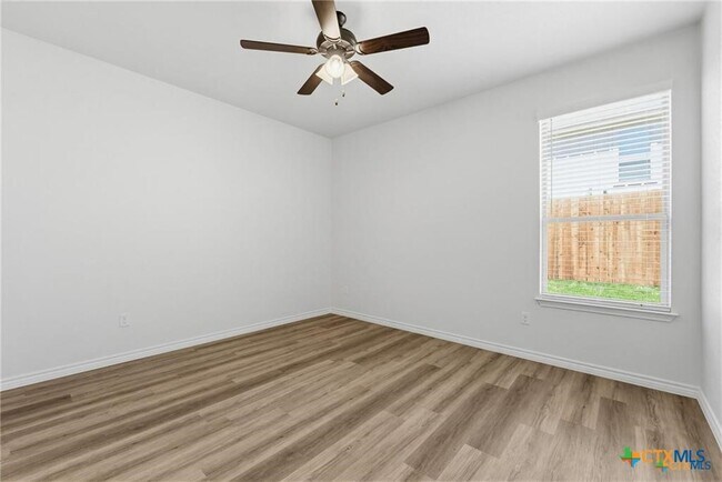 Building Photo - 504 Adley Ave