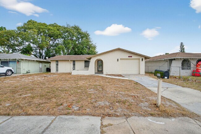 Building Photo - Beautiful 2 Bedroom, 2 Bathroom, 1 Car Garage home for rent.