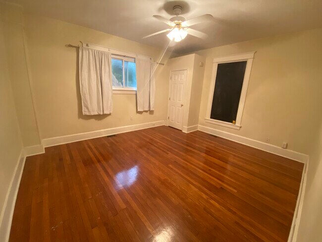 Bedroom 2 (downstairs) - 512 Euclid Ave