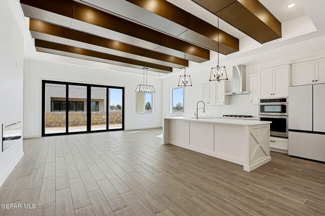 Building Photo - 962 Keenland Ave