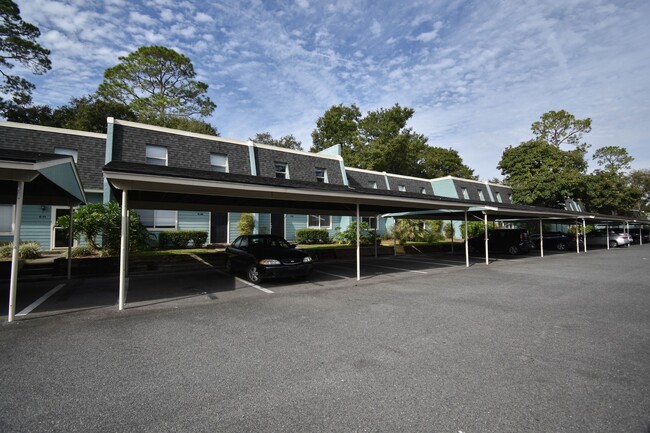 Building Photo - 4BR/2.5BA Condo in Cricket Club I