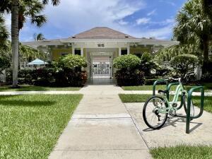 Building Photo - 2828 W Community Dr