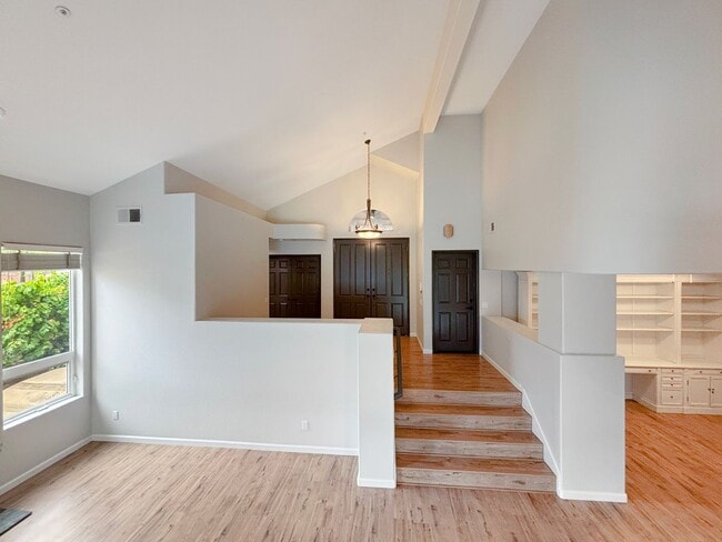 Building Photo - Spacious & Upgraded 4 Bedroom, 3 Bath Home...