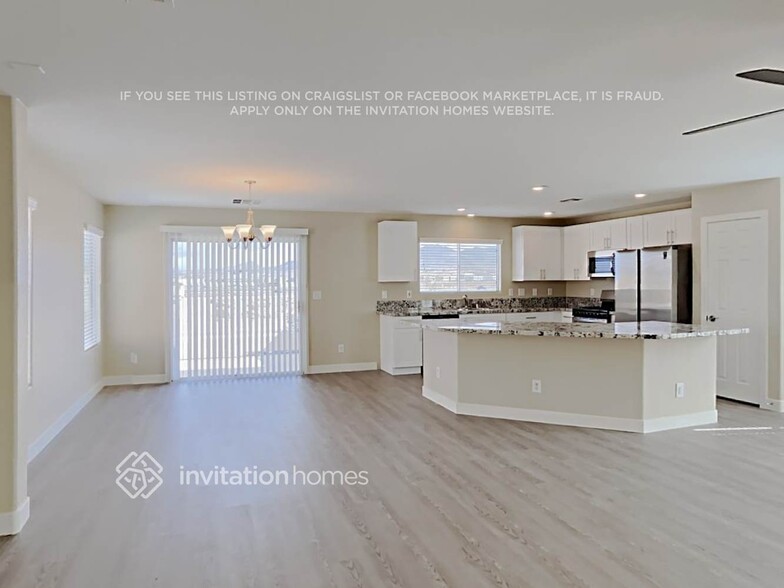 Building Photo - 11856 Bella Luna St