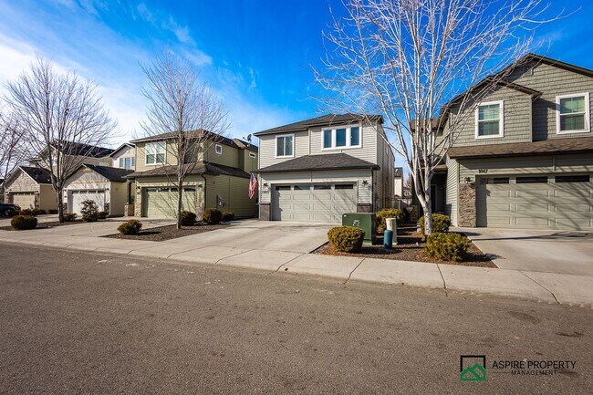 Building Photo - Heart of Meridian 4 Bed 3 Bath