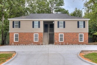 Building Photo - 164 Conifer Dr