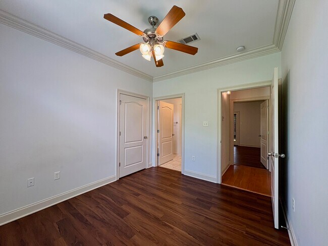 Bedroom 3 - 40489 1513