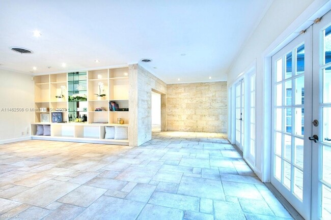 Building Photo - 3 br, 2.5 bath House - 171 Edgewater Dr