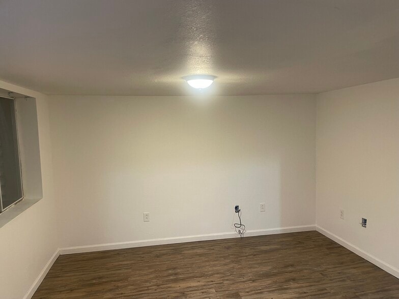 Building Photo - 19494 E 39th Ave