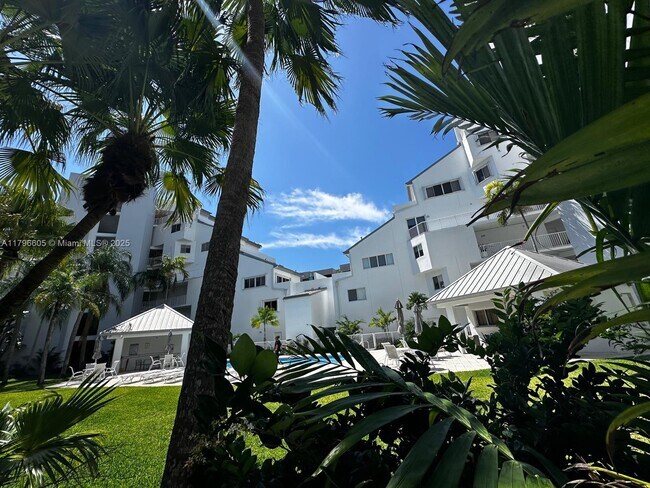 Building Photo - 50 Ocean Ln Dr