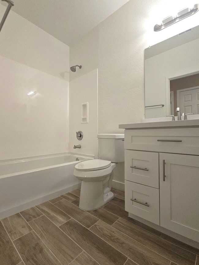 Building Photo - Newly Renovated 3 bed 2 bath home in San Tan Valley