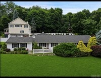 Building Photo - 14 Brisman Dr