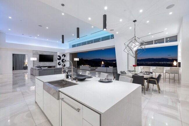Building Photo - 663 Palisade Rim Dr