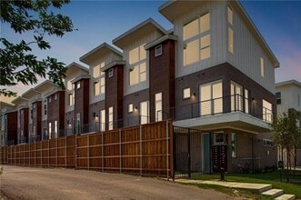 Building Photo - 4620 Munger Ave