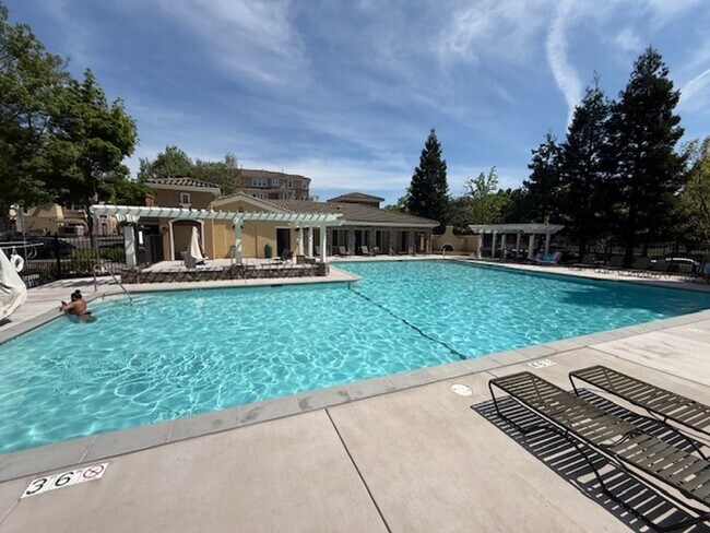 Building Photo - Stunning 5-Bed. 2.5 bath Home in the Heart of Pleasanton Meadows, Community Pool