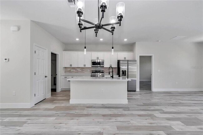 Building Photo - 3875 SW 169th Ln Rd