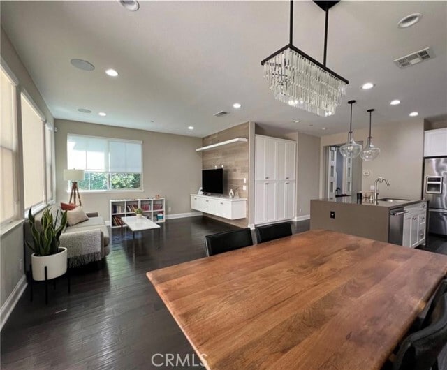 Building Photo - 406 Sevilla Dr