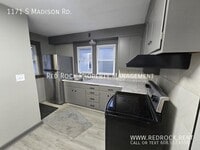 Building Photo - 1171 S Madison Rd