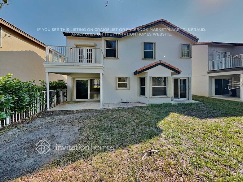 Building Photo - 18057 SW 12th Ct