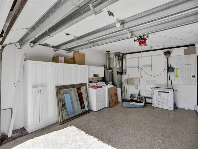 Building Photo - 4731 NE 26th Ave